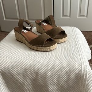 Steve Madden sandals